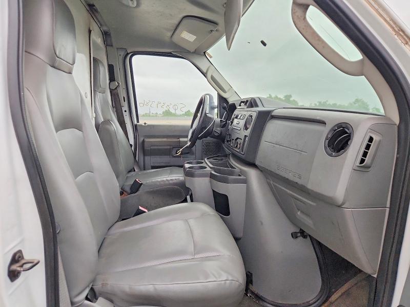 2012 Ford E350 BOX Truck