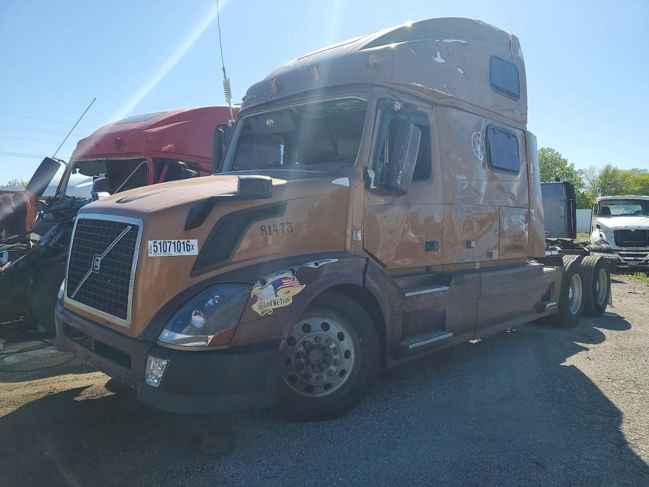 2012 Volv O VNL Semi Truck