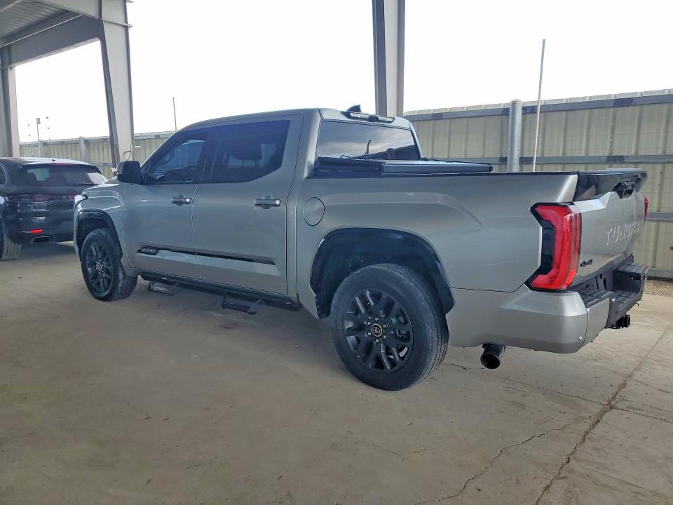 2022 Toyota Tundra Platinum HV