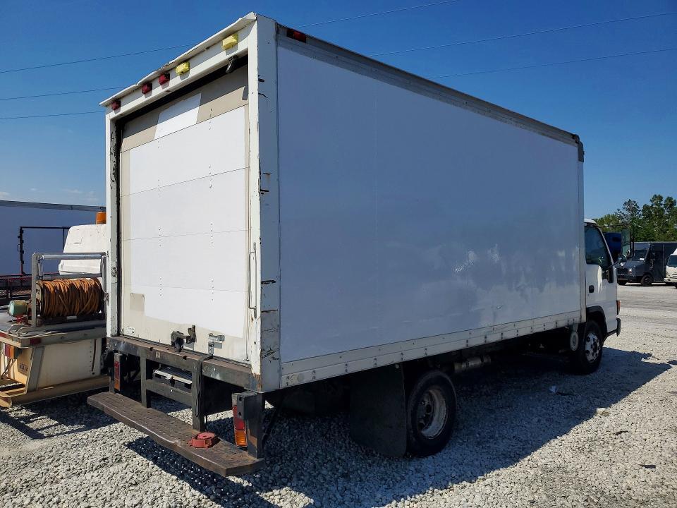 2005 Isuzu NPR-BOX Truck