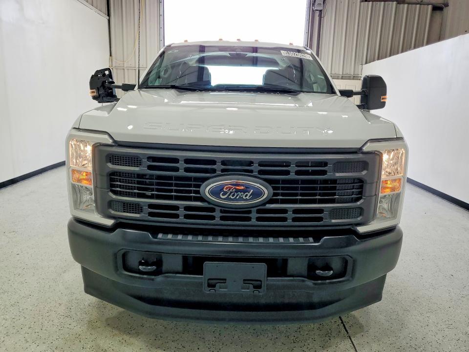 2025 Ford F350 Super Duty