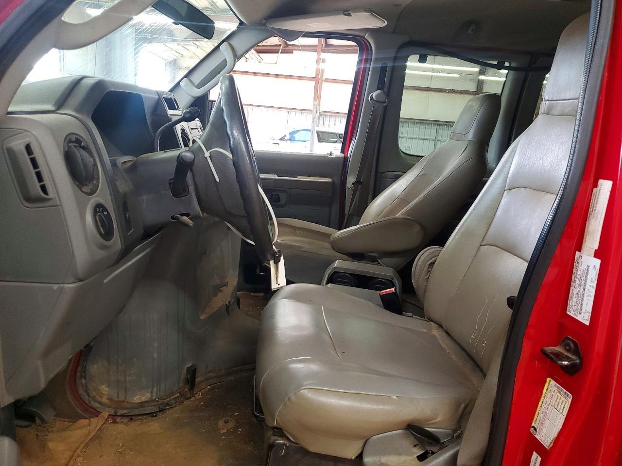 2012 Ford Econoline E350 Super Duty Wagon