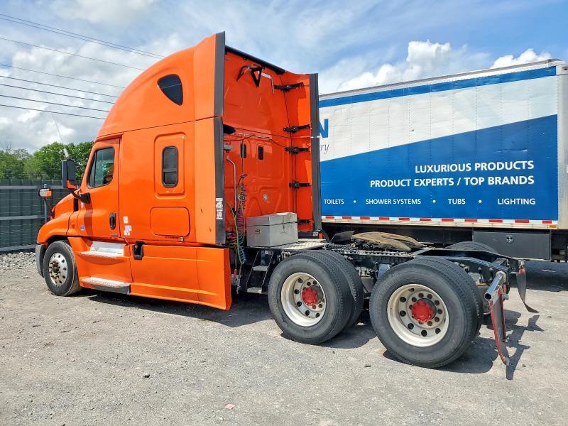 2016 Freightliner Cascadia 1-Semi Truck