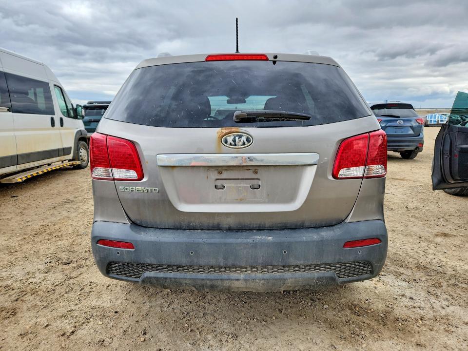 2011 KIA Sorento lx