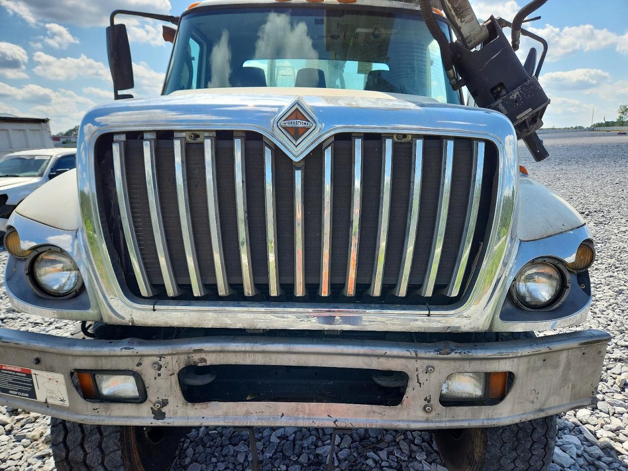 2009 International 7400 Digger Derrick Truck