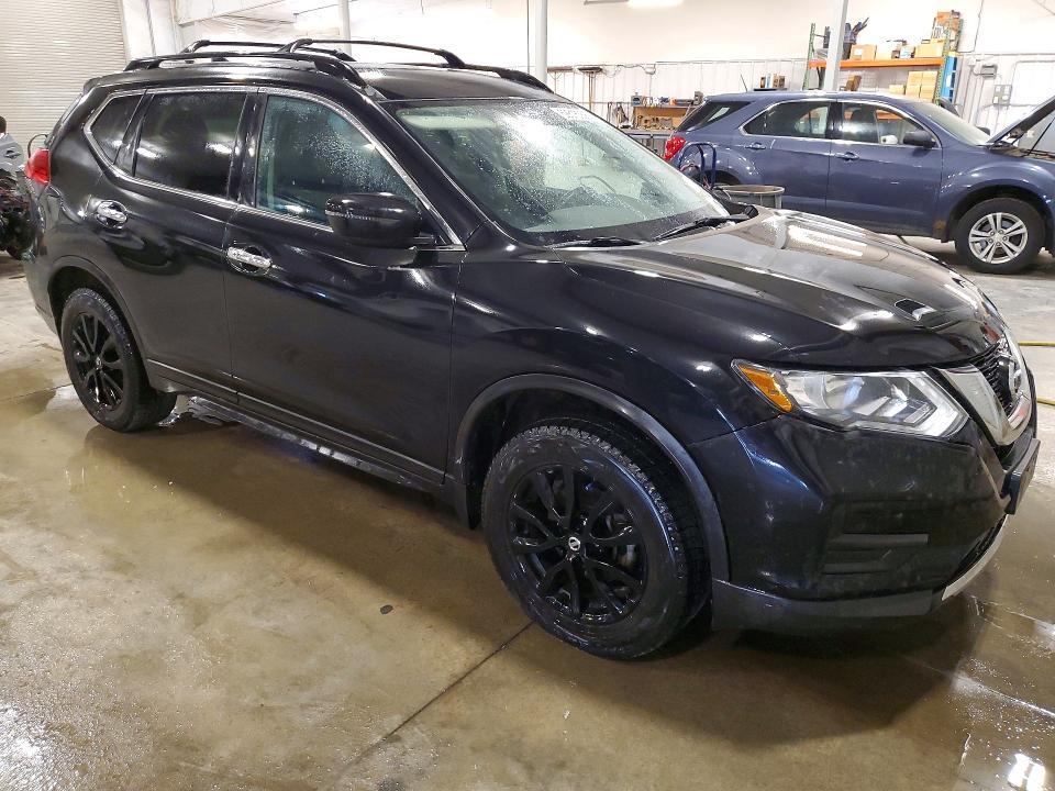 2017 Nissan Rogue sv