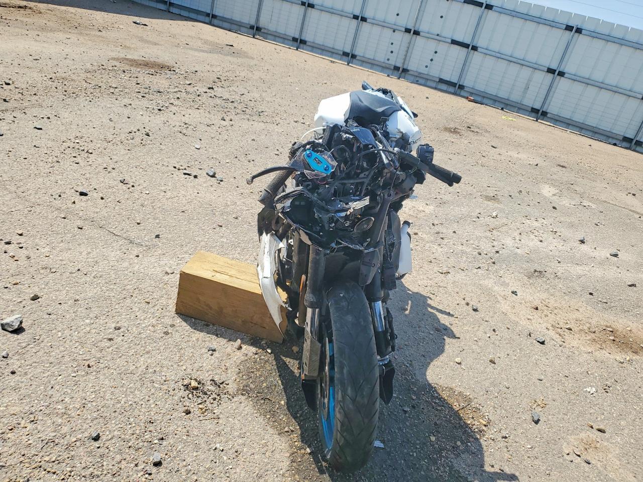 2025 Cf Moto 675SS