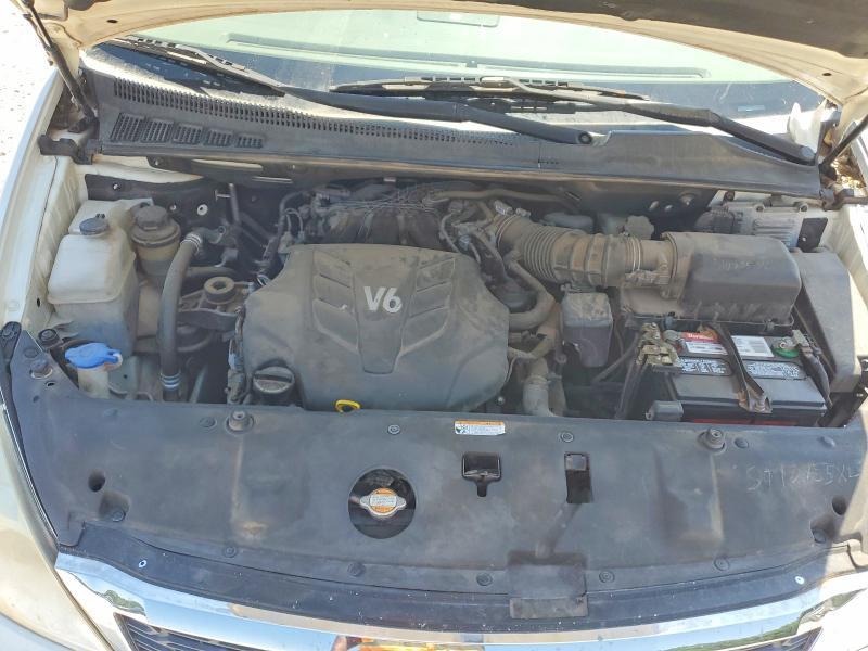 2011 KIA Sedona lx