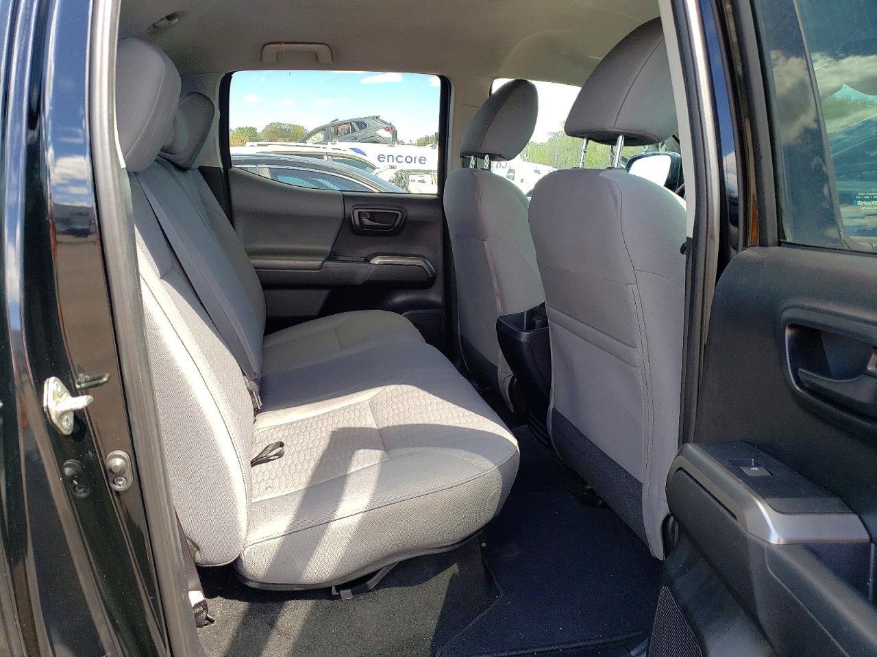 2019 Toyota Tacoma SR5 V6