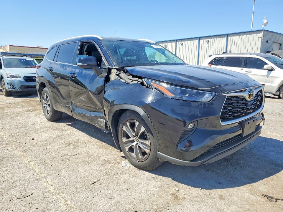 2024 Toyota Highlander xle