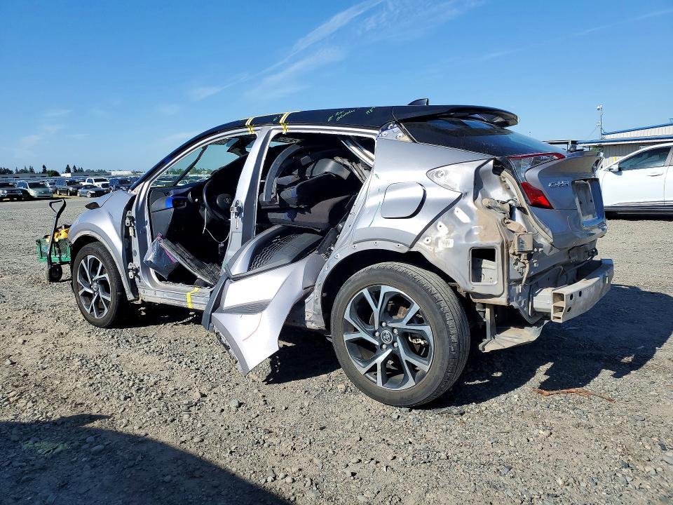 2020 Toyota C-hr xle