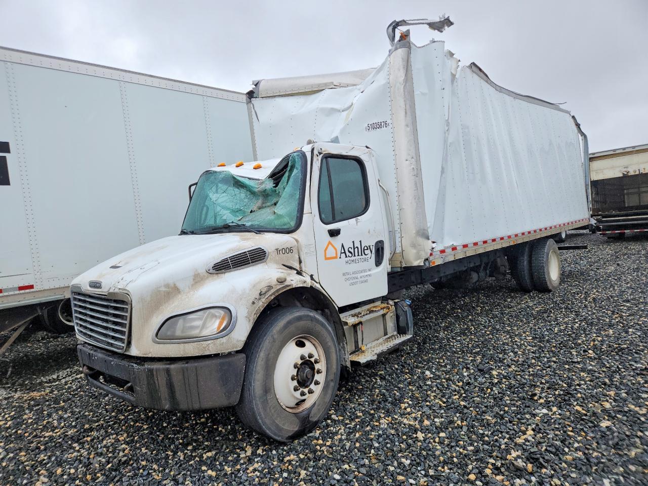 2017 Freightliner Business Class M2 BOX Truck