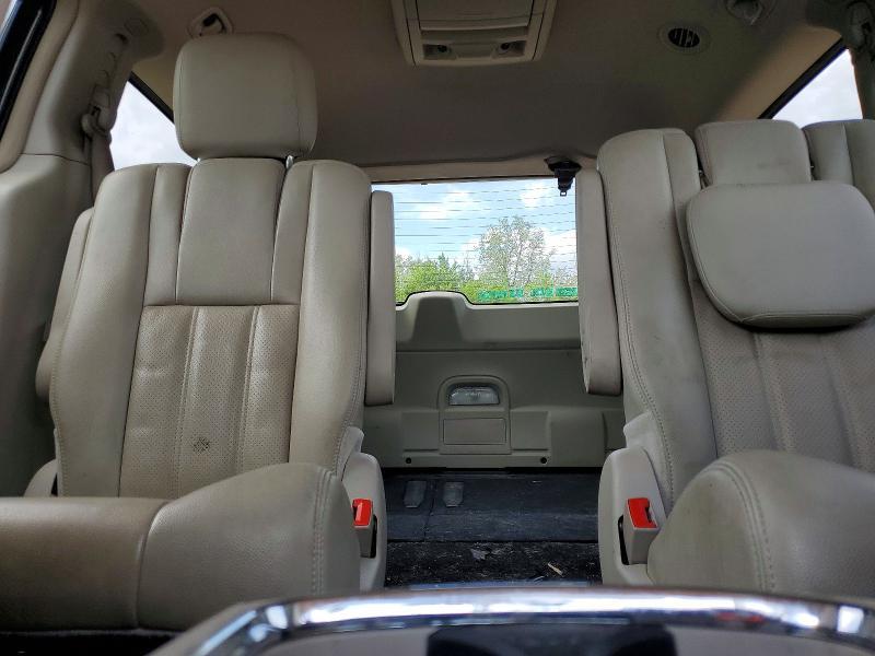 2012 Chrysler Town & Country Touring