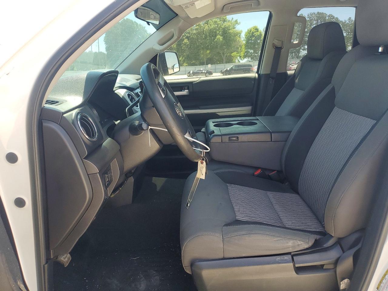 2015 Toyota Tundra SR5