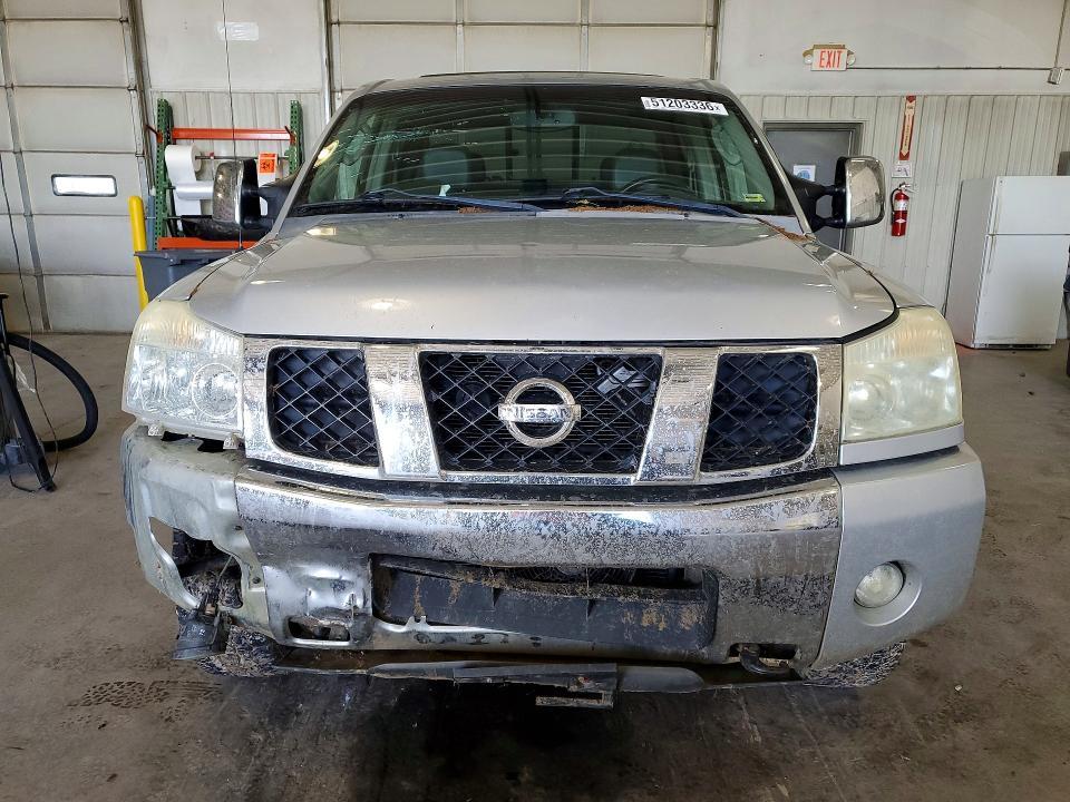 2004 Nissan Titan XE