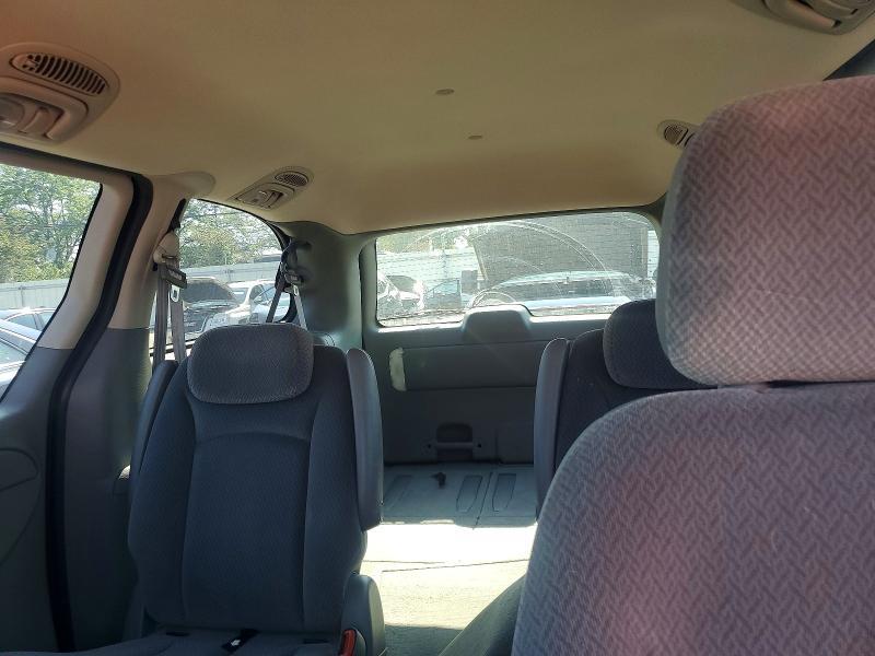 2005 Chrysler Town & Country Touring