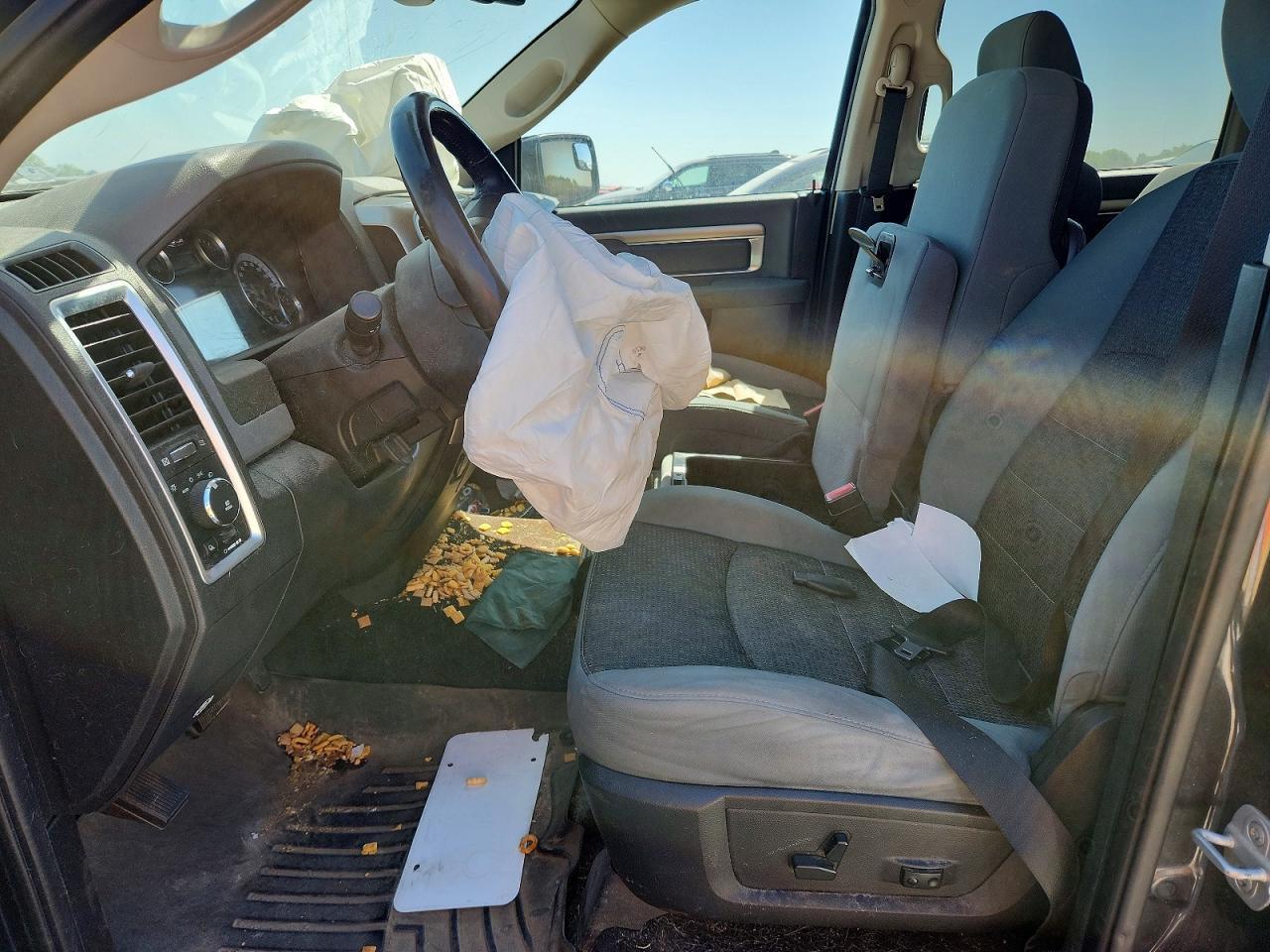 2013 Dodge RAM 1500 SLT