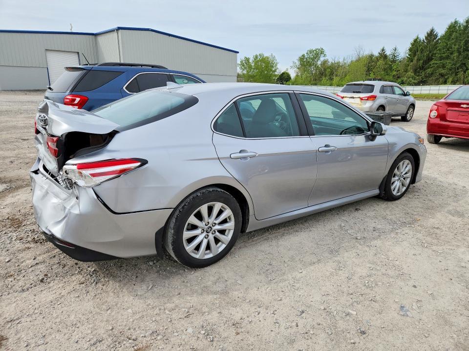 2019 Toyota Camry le