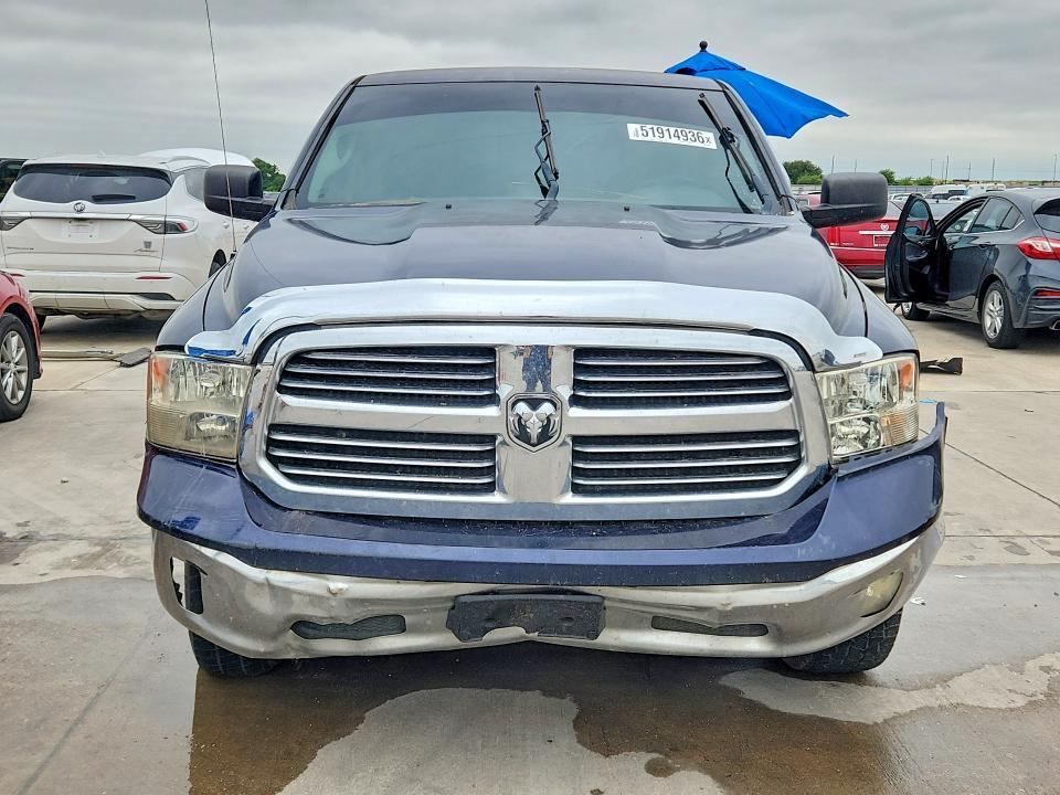 2015 Dodge RAM 1500 SLT