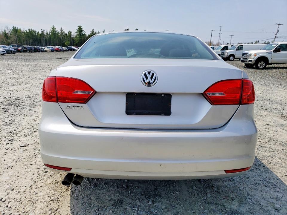 2011 Volkswagen Jetta Base