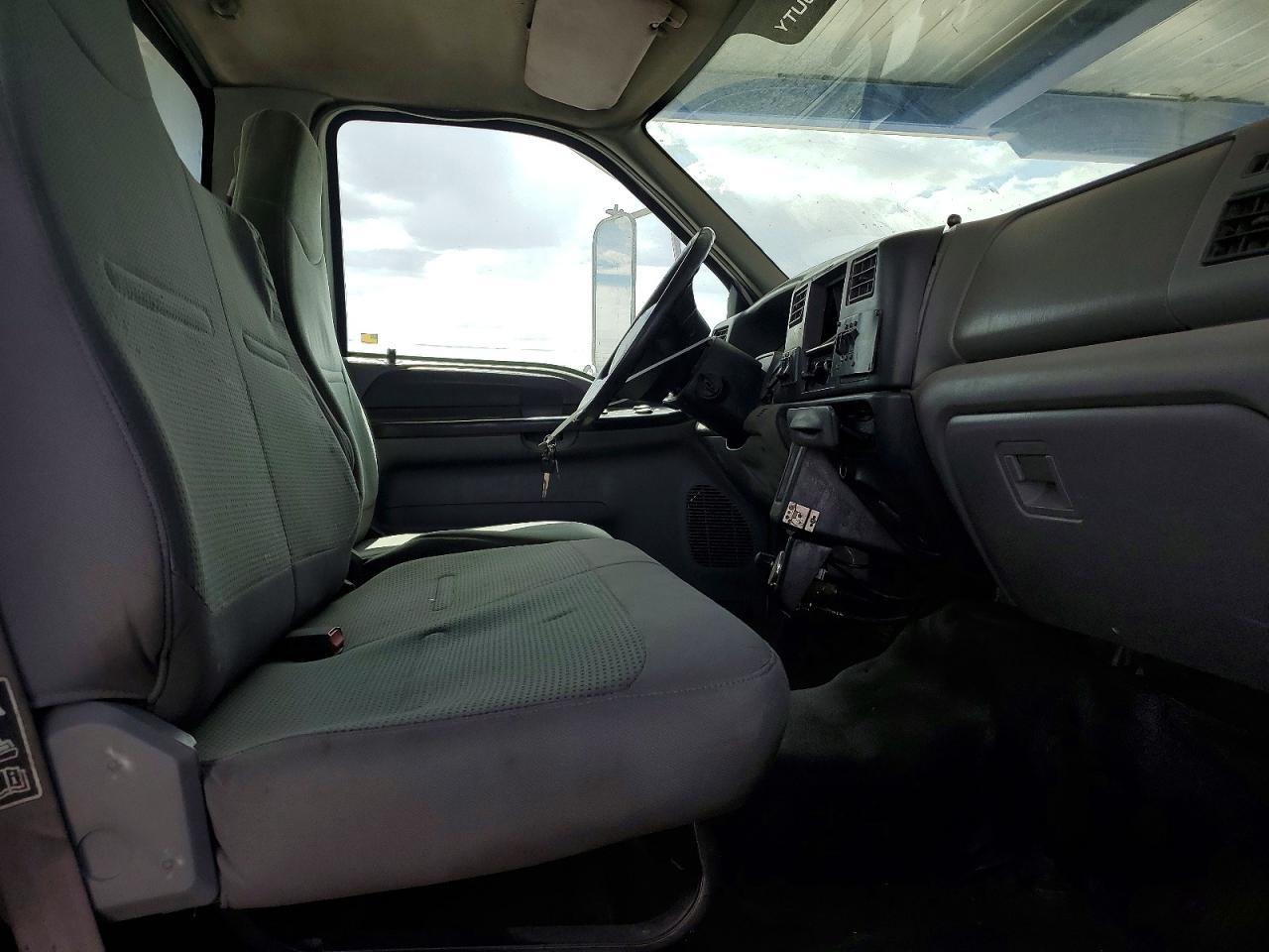 2009 Ford F750 Super Duty