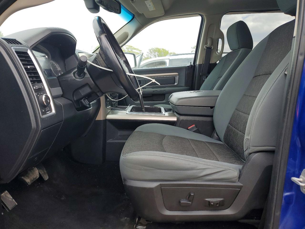 2014 Dodge RAM 1500 SLT