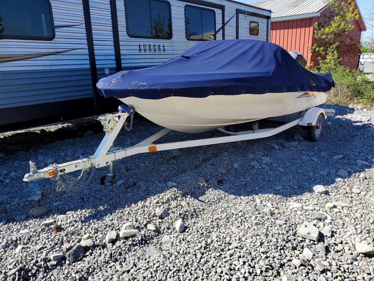 2004 Bayliner Boat