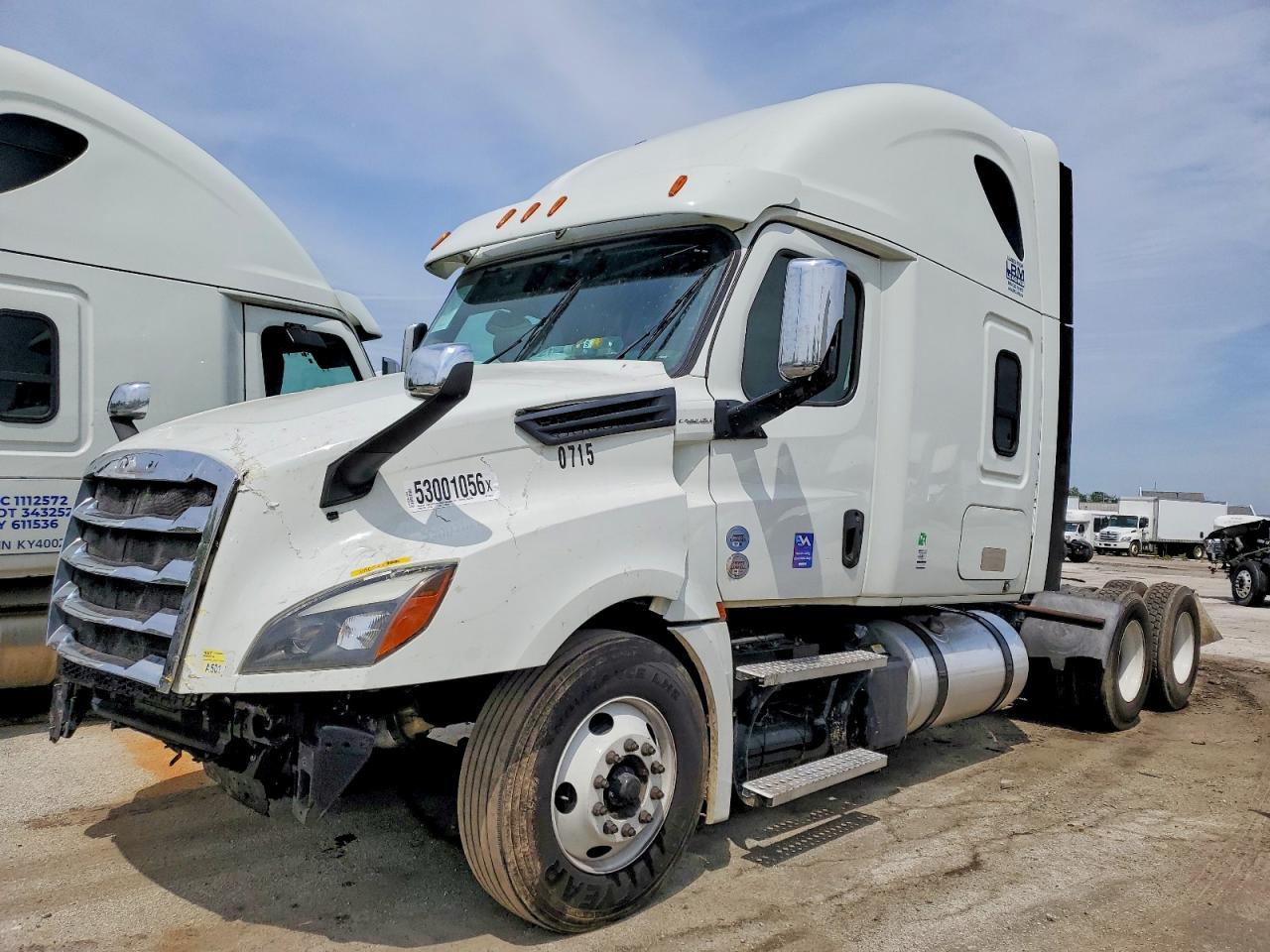 2019 Freightliner Cascadia 126 Semi Truck