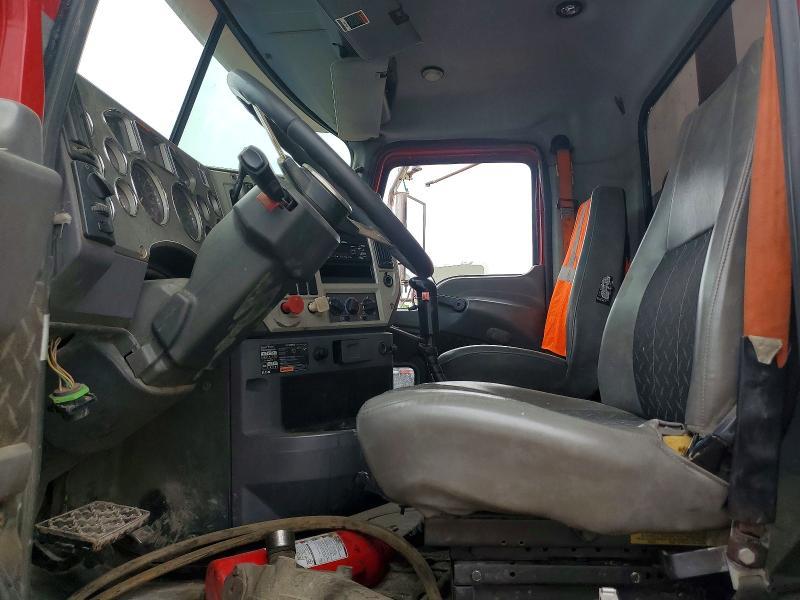 2013 Mack 700 Gu700