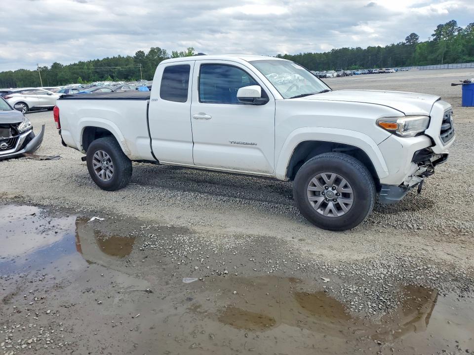 2017 Toyota Tacoma SR5