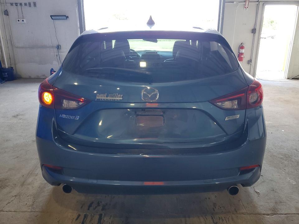 2018 Mazda 3 Touring
