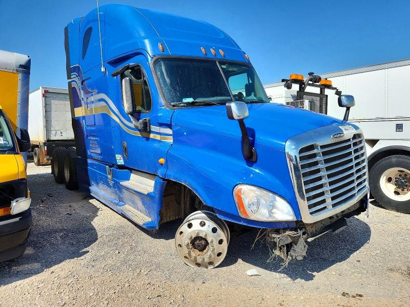 2013 Freightliner Cascadia 125