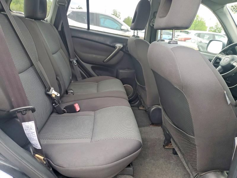 2005 Toyota Rav4 Base