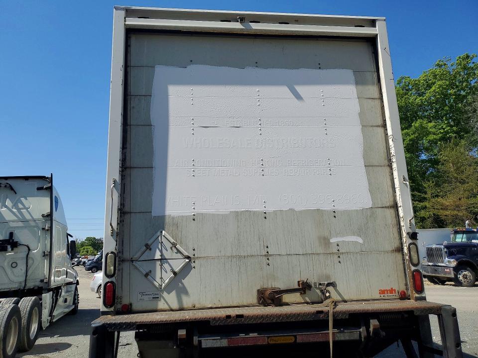 2015 Freightliner Business Class M2 BOX Truck