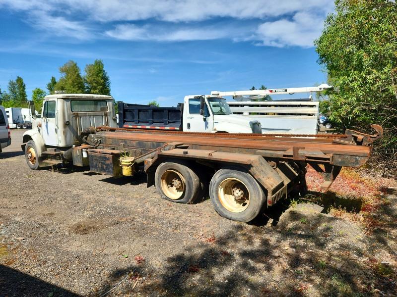 1992 International 4900 ROLL-OFF Container Truck