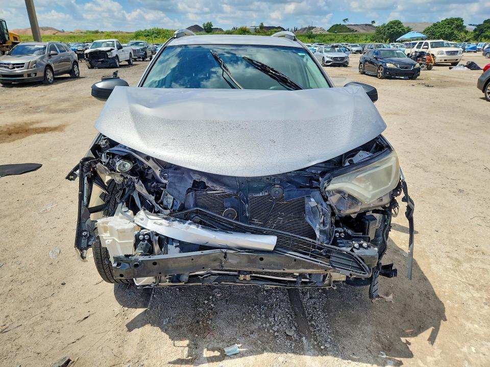 2016 Toyota Rav4 le