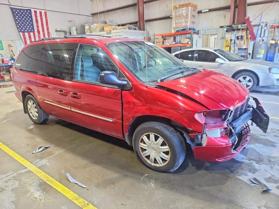 2004 Chrysler Town & Country Touring