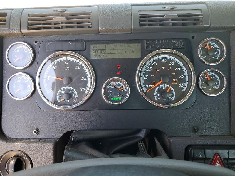 2016 Freigliner 2016 Freightliner Cascadia 125 Semi Truck