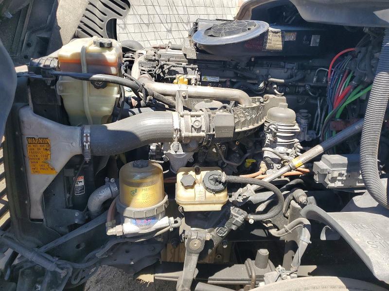2016 Freightliner Cascadia 125