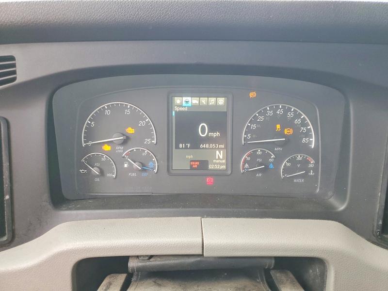 2019 Freigliner 2019 Freightliner Cascadia 126 Semi Truck