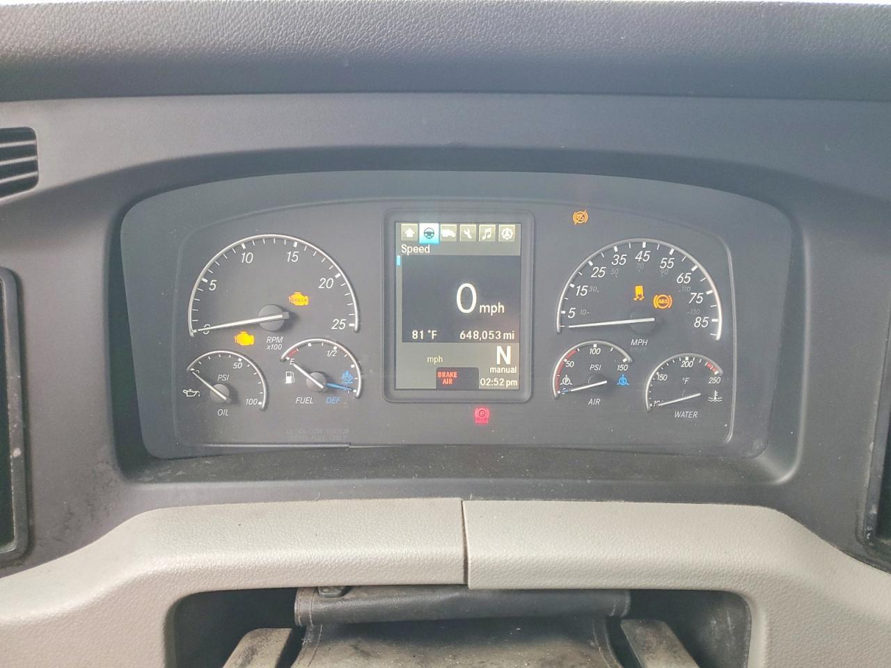 2019 Freigliner 2019 Freightliner Cascadia 126 Semi Truck