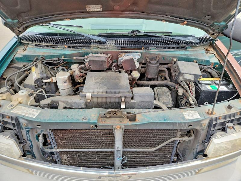 1998 Chev Astro