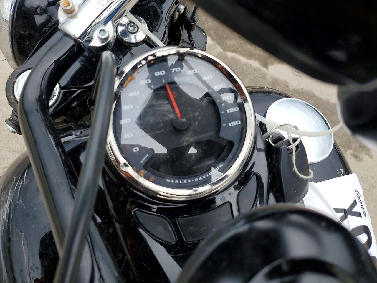2025 Harley-Davidson Flhc