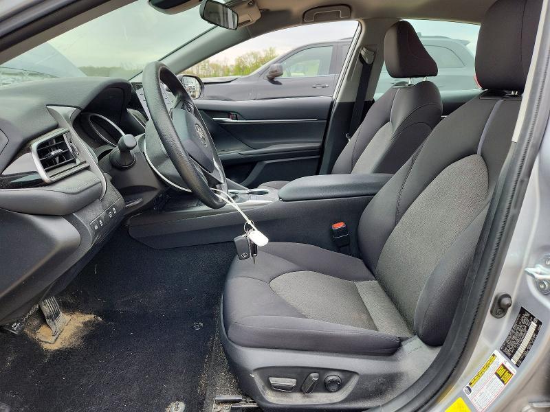 2022 Toyota Camry le