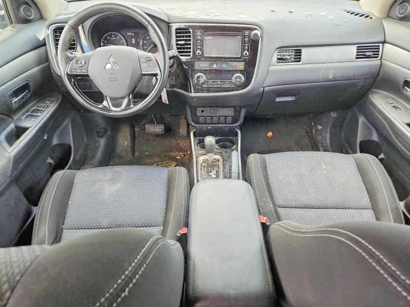 2017 Mitsubishi Outlander es
