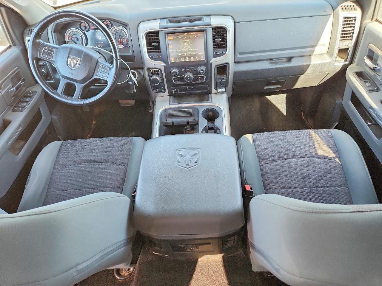 2016 Dodge RAM 1500 SLT