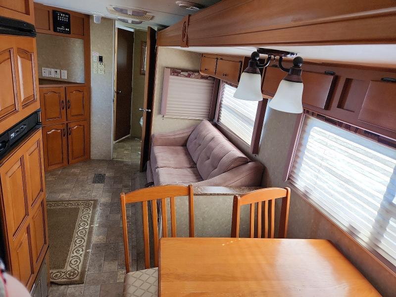 2010 Gulf Stream Recreational Vehicle (RV)