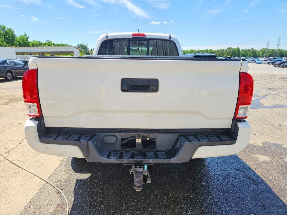 2017 Toyota Tacoma SR