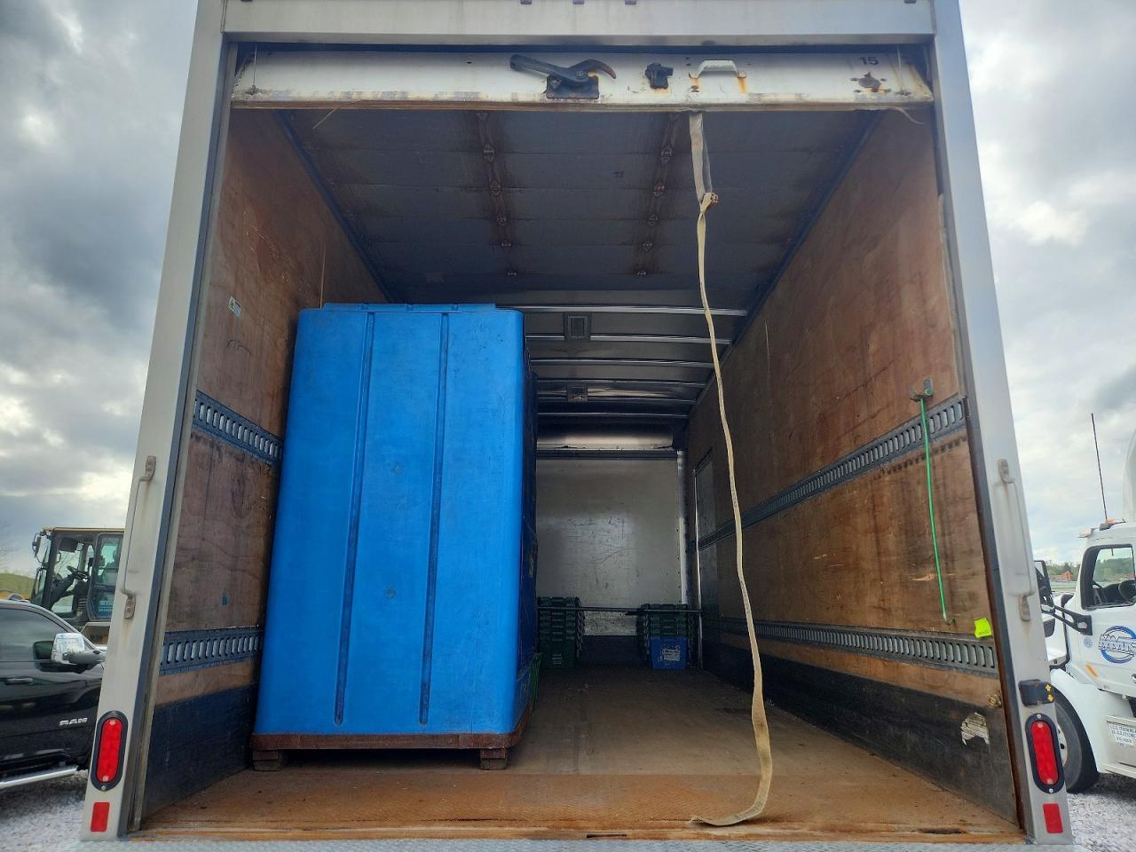 2019 International MV607 BOX Truck