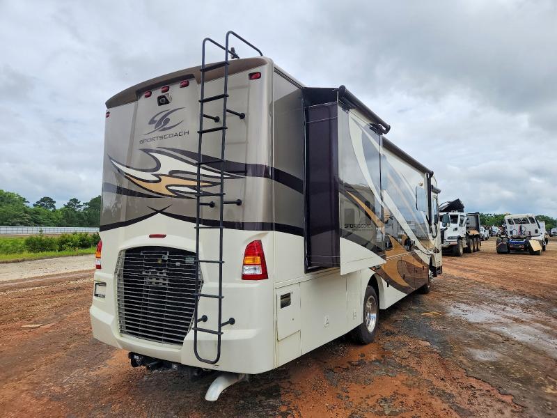 2015 Freightliner Chassis XC